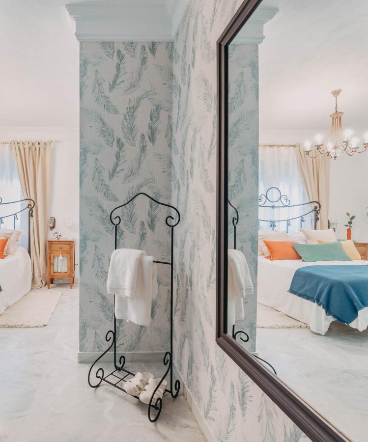 South Nature Rooms Малага Екстериор снимка